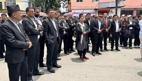 अदालत कर्मचारी-कालाकोटको राजनीतिले न्याय सम्पादन प्रभावित